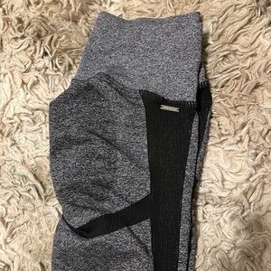 ECHT scrunch butt leggings